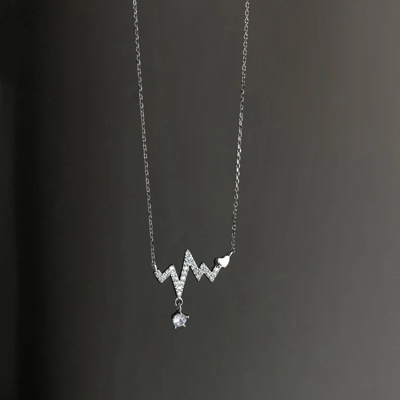 Heartbeat K Gold Necklace