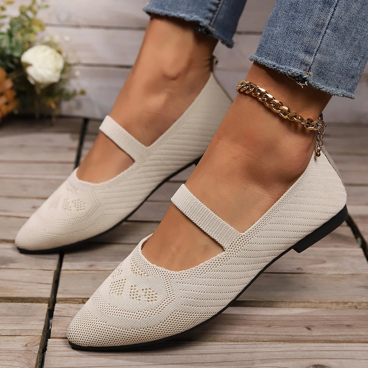 Pointed Toe Flat Solid Color Knitted Slip on Shoes