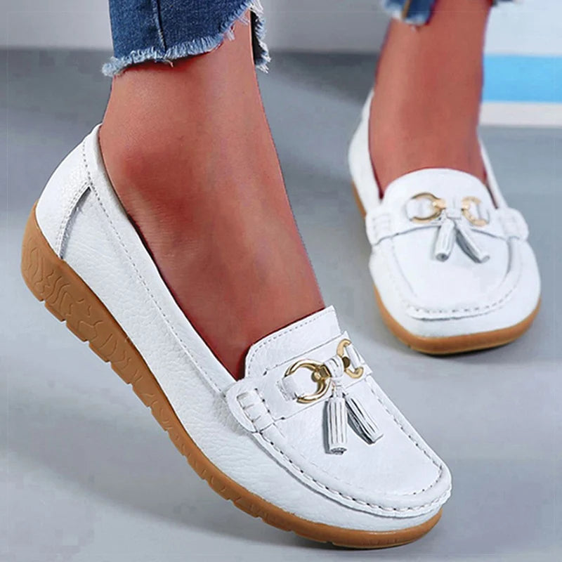 Genuine Leather Women Flats Fashion Casual Women Shoe Moccasins Shoes Woman Slip On Flat Shoes Black Ladies Shoes Plus Size