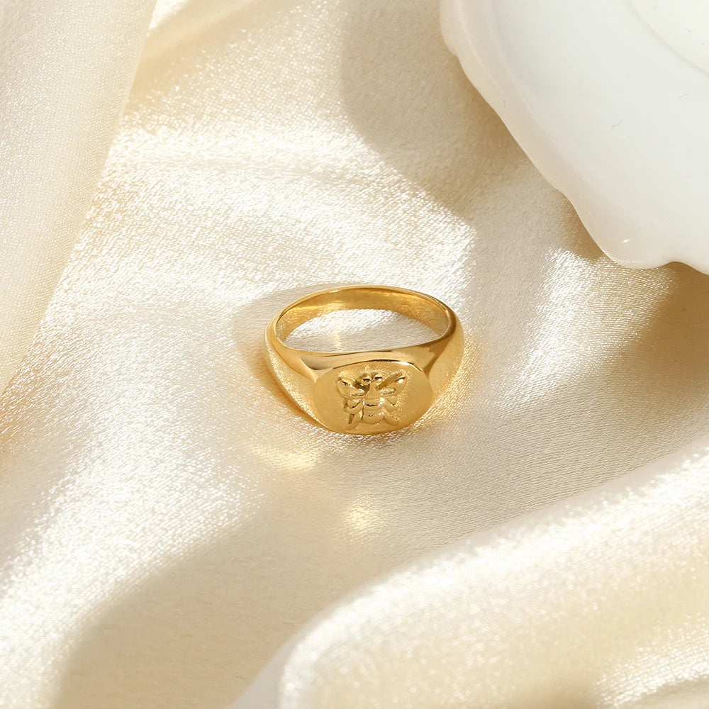 High Quality Stainless Steel Oval Honey Bee Signet Rings