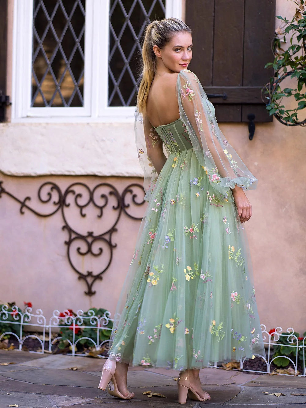 Taleen Sweetheart Embroidery Prom Dress