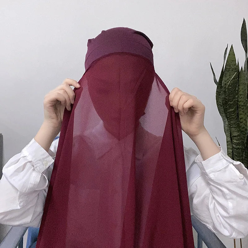 Conjunto de hijab de gasa con gorro interior de punto